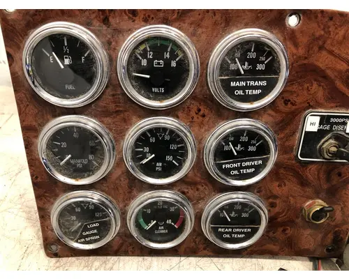 PETERBILT 357 Dash  Console Switch