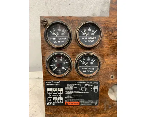 PETERBILT 357 Dash  Console Switch