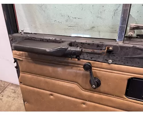 PETERBILT 357 Door Assembly, Front