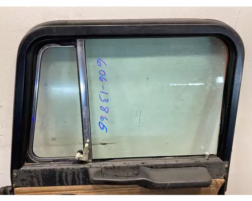 PETERBILT 357 Door Assembly, Front