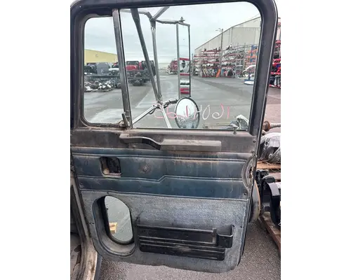 PETERBILT 357 Door Assembly, Front