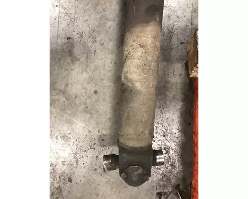 PETERBILT 357 Drive Shaft, Front