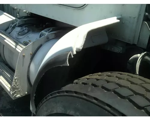 PETERBILT 357 FENDER EXTENSION