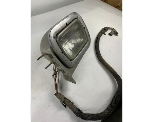 PETERBILT 357 HEADLAMP