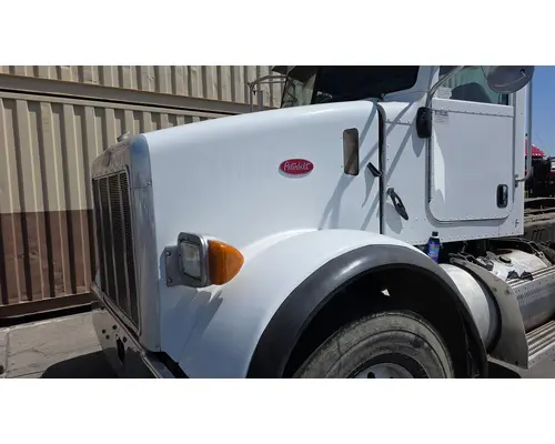 PETERBILT 357 Hood