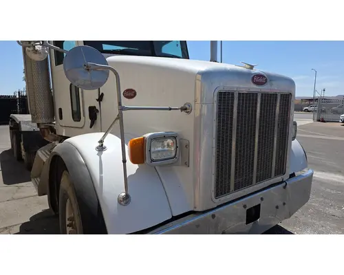 PETERBILT 357 Hood