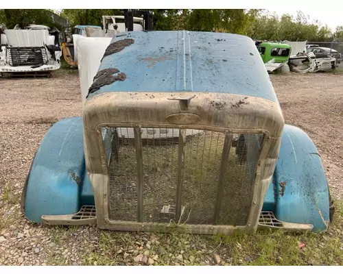 PETERBILT 357 Hood