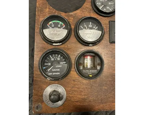 PETERBILT 357 Instrument Cluster