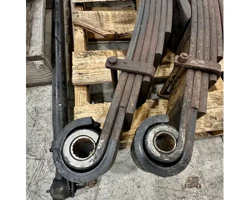 PETERBILT 357 Leaf Spring, Front