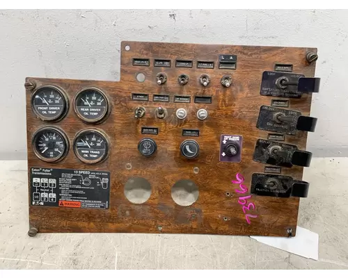 PETERBILT 357 Switch Panel