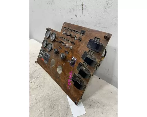 PETERBILT 357 Switch Panel