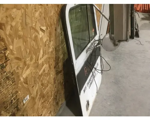 PETERBILT 359/379 DOOR-FRONT