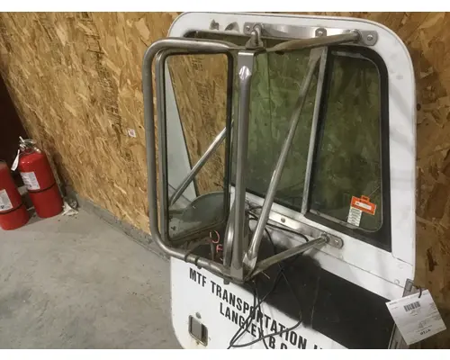 PETERBILT 359/379 DOOR-FRONT