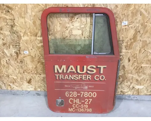 PETERBILT 359 DOOR-FRONT