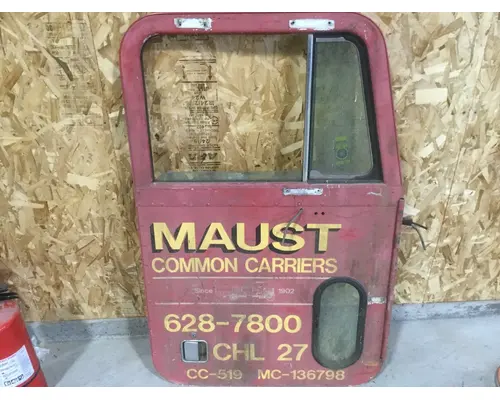 PETERBILT 359 DOOR-FRONT