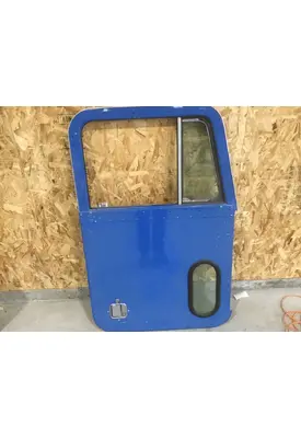 PETERBILT 359 DOOR-FRONT