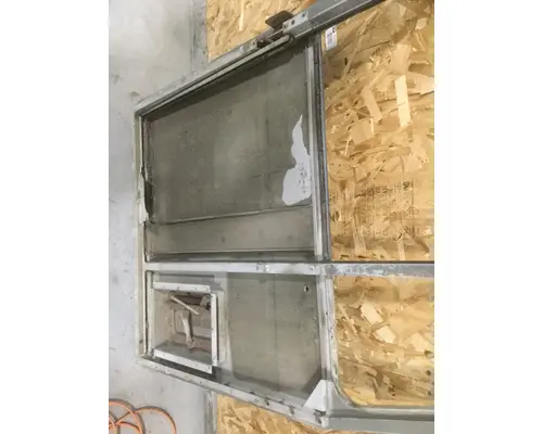 PETERBILT 359 DOOR-FRONT