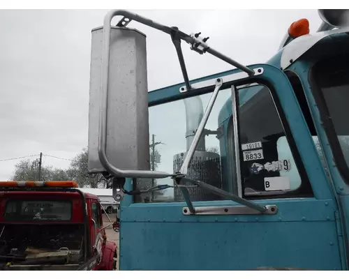 PETERBILT 359 Side View Mirror