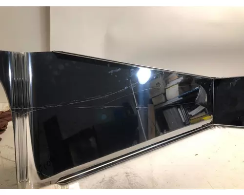 PETERBILT 359 Sun Visor (External)