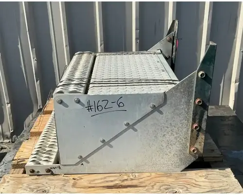 PETERBILT 359 Tool Box