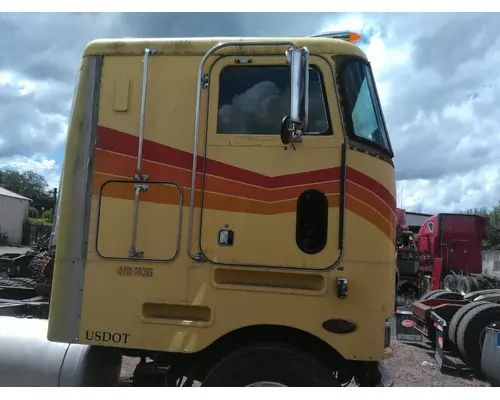 PETERBILT 362 CAB