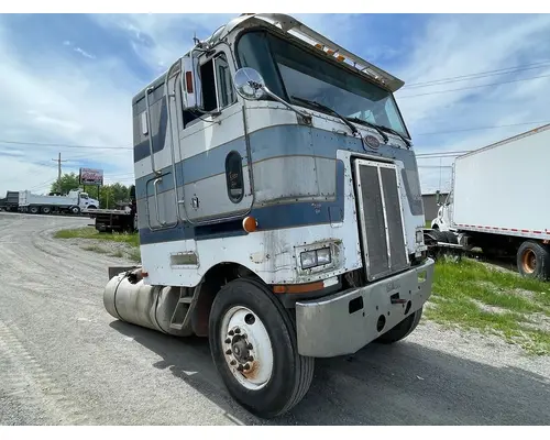 PETERBILT 362 Cab