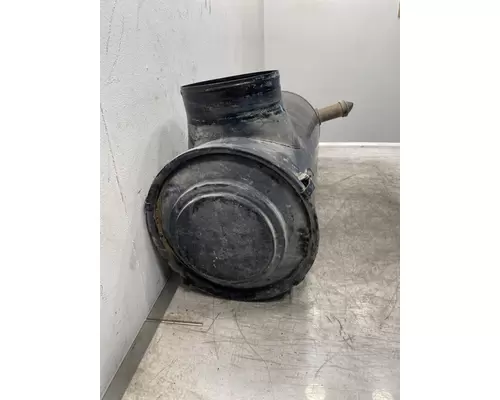 PETERBILT 365 Air Cleaner