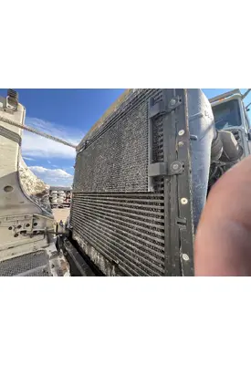 PETERBILT 365 Air Conditioner Condenser