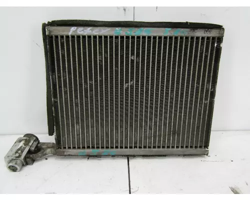 PETERBILT 365 Air Conditioner Evaporator