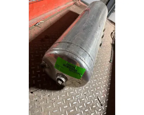 PETERBILT 365 Air Tank