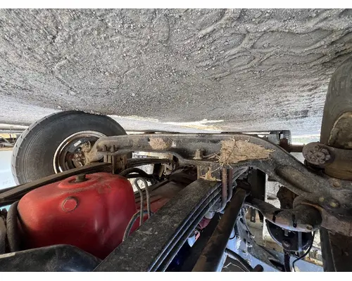PETERBILT 365 Axle Beam (Front)