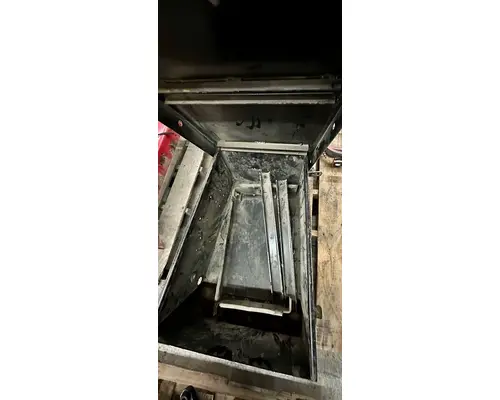 PETERBILT 365 Battery Box