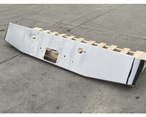PETERBILT 365 Bumper Assembly, Front