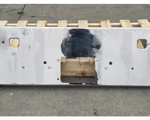 PETERBILT 365 Bumper Assembly, Front