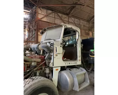 PETERBILT 365 Cab Assembly