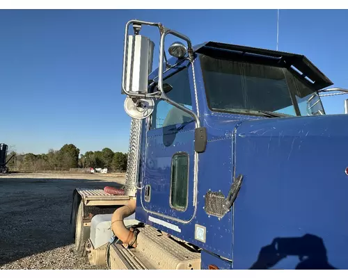 PETERBILT 365 Cab Assembly