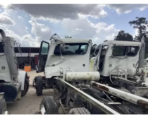 PETERBILT 365 Cab