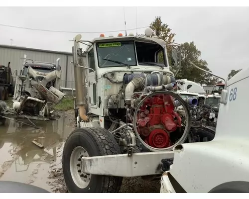 PETERBILT 365 Cab