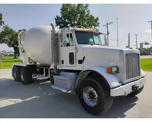 PETERBILT 365 Complete Vehicle