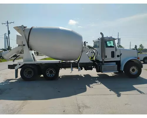 PETERBILT 365 Complete Vehicle