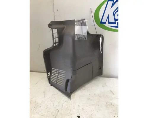 PETERBILT 365 Cowl