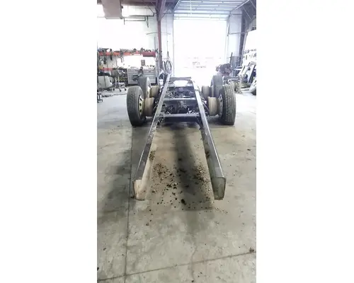 PETERBILT 365 Cutoff Assembly