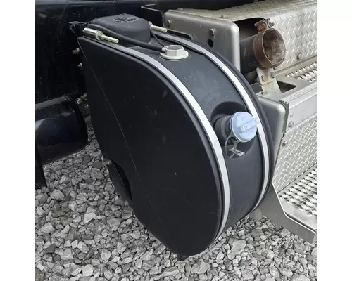 PETERBILT 365 DEF TANK