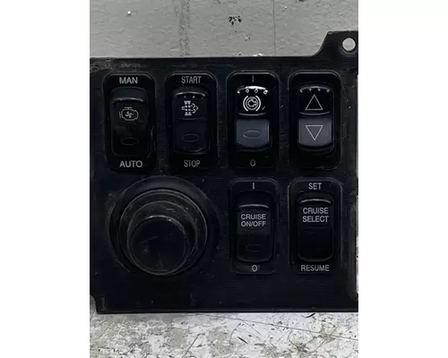 PETERBILT 365 Dash  Console Switch