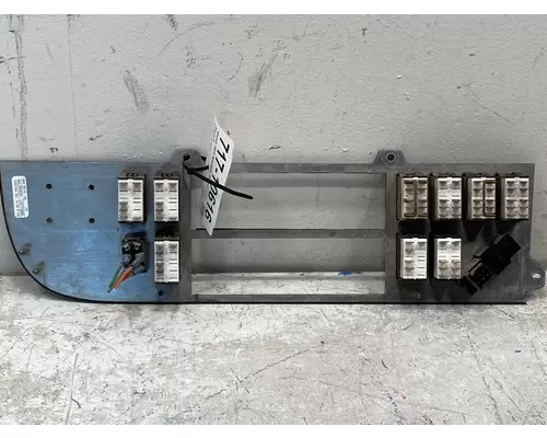PETERBILT 365 Dash  Console Switch