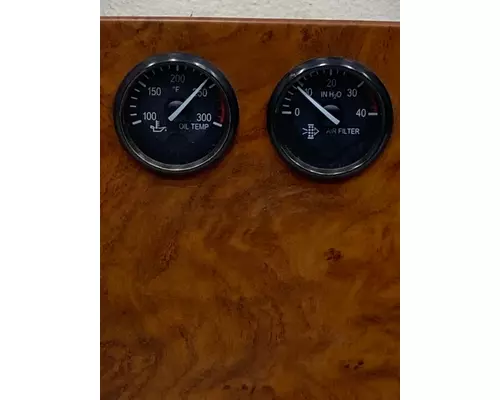 PETERBILT 365 Dash  Console Switch