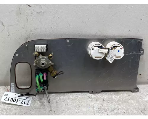 PETERBILT 365 Dash  Console Switch