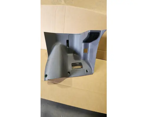 PETERBILT 365 Dash  Console Switch