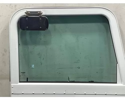 PETERBILT 365 Door Assembly, Front