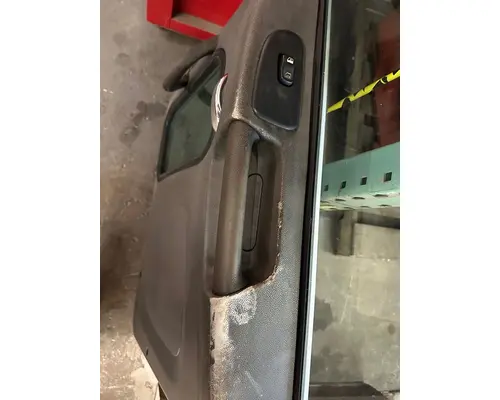 PETERBILT 365 Door Assembly, Front